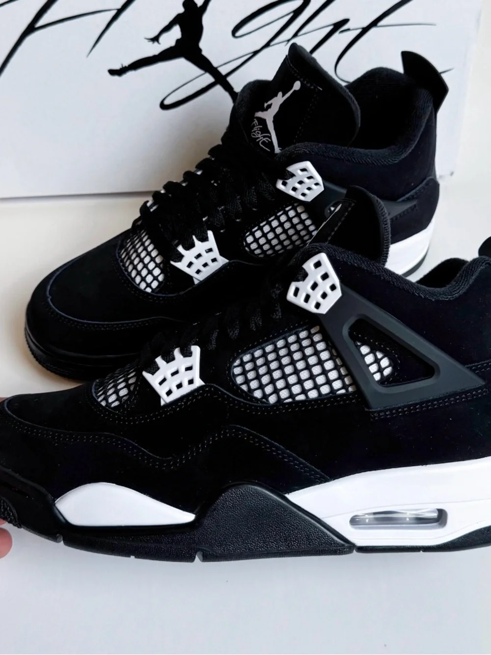 Air Jordan 4 Retro “White Thunder” Men’s Sneakers - Picture 3 of 5